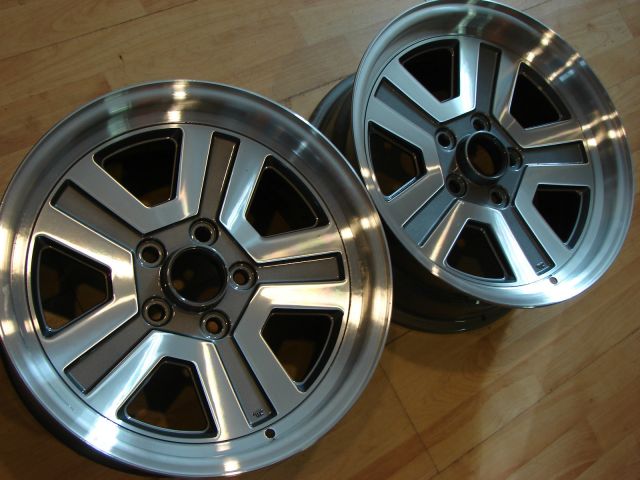 Detroit Vintage Wheels 248 890 2504 7Jx16 01